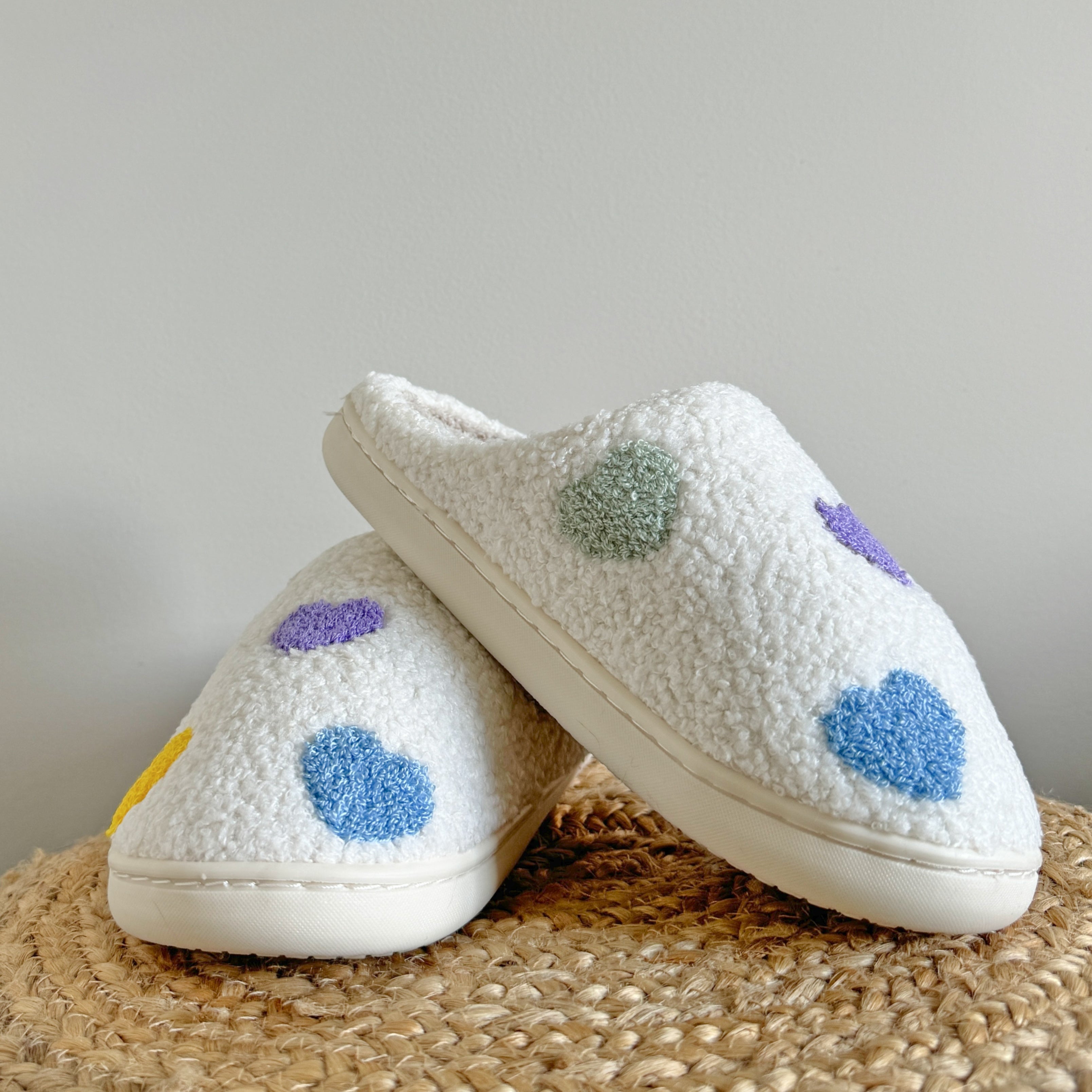 Mode Clément™ | Colourful Heart Slippers