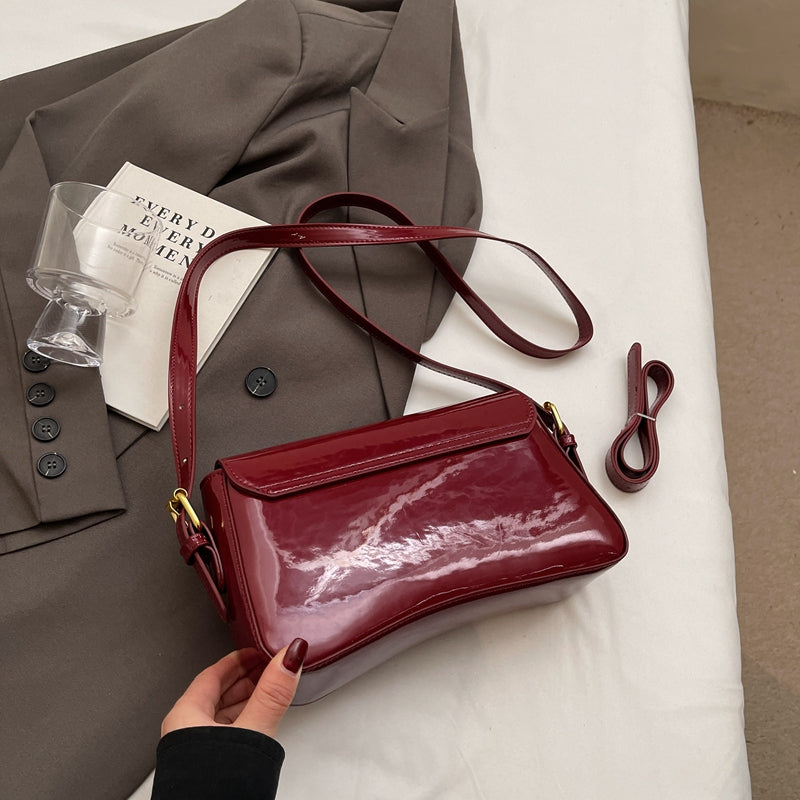 Mode Clément™ | Écarlate  Sac