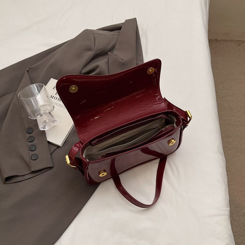 Mode Clément™ | Écarlate  Sac