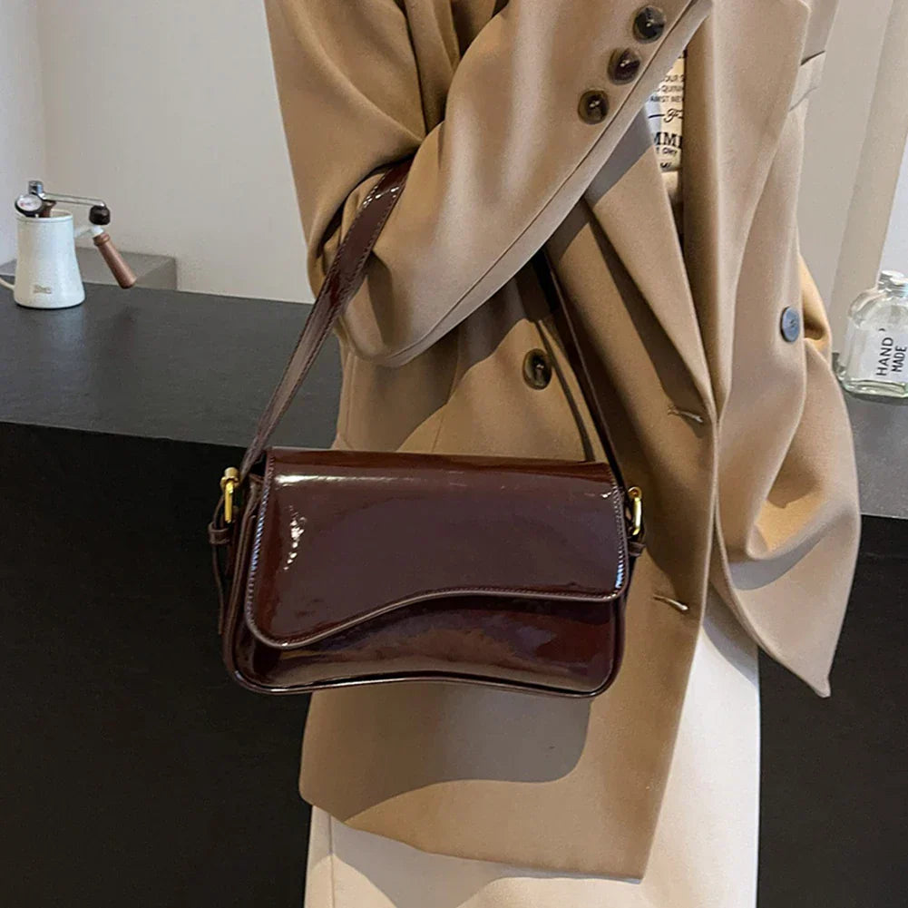 Mode Clément™ | Écarlate  Sac