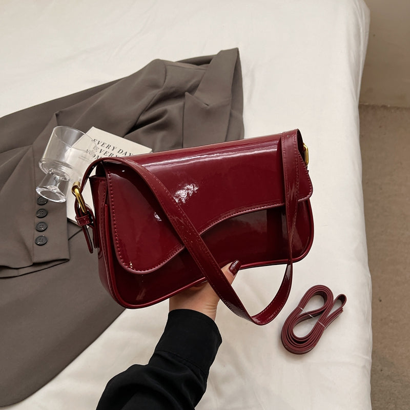 Mode Clément™ | Écarlate  Sac