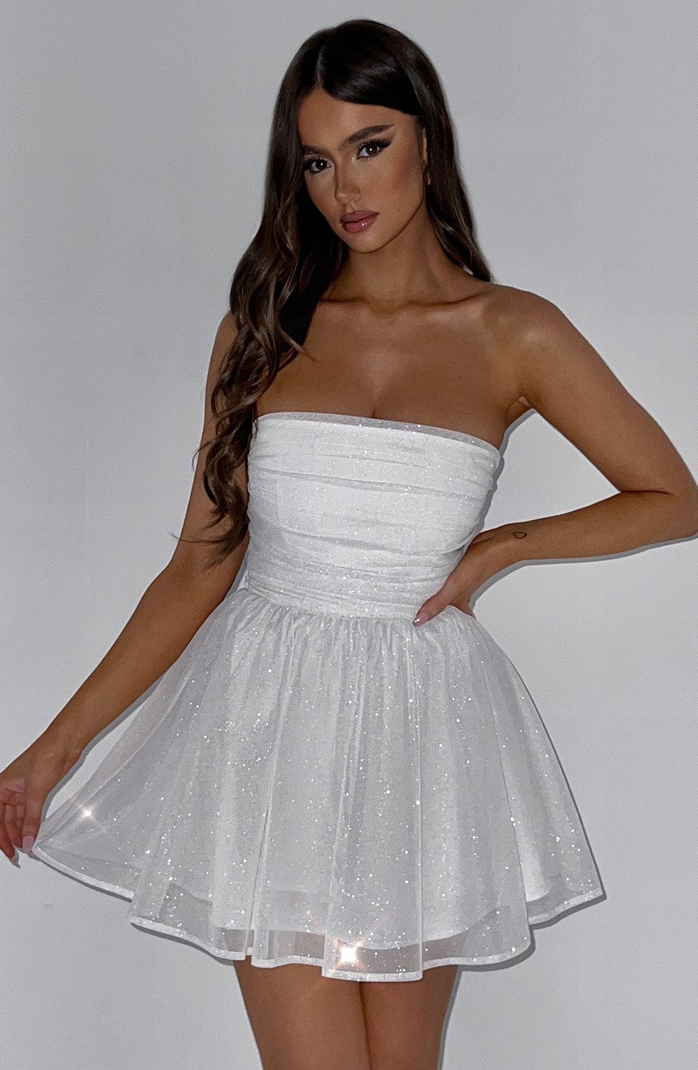 Mode Clément™ | Robe Paillettes Décolletée